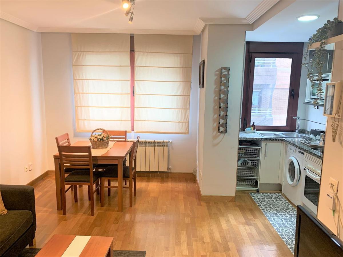 Appartement Apartamento La Losa à Oviede Extérieur photo