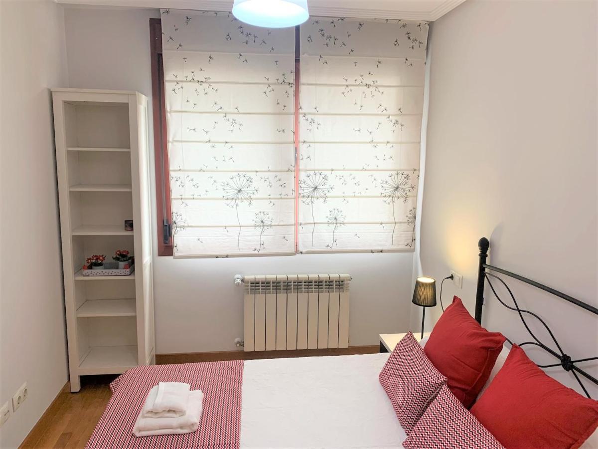 Appartement Apartamento La Losa à Oviede Extérieur photo